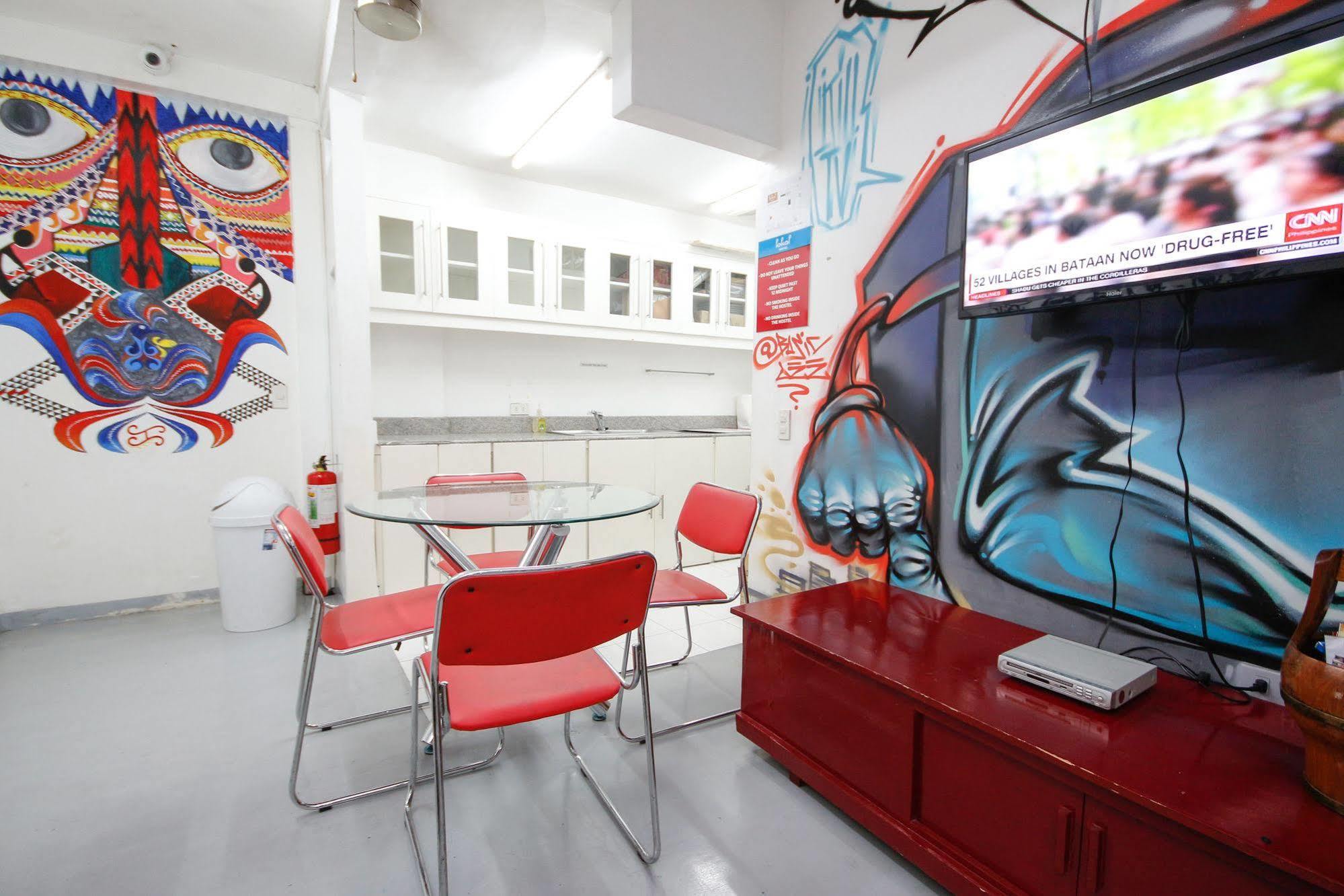 Lokal Hostel Makati City Екстериор снимка