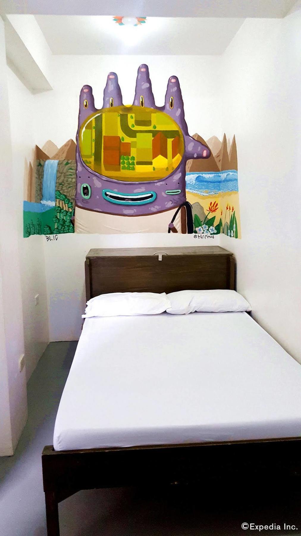 Lokal Hostel Makati City Екстериор снимка